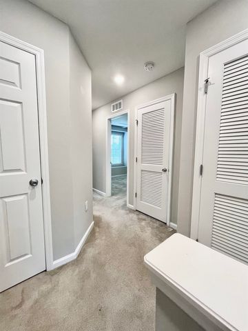 150 Silver Fern Dr, St Augustine, FL 32086