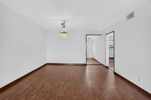 200 Waterway Drive S, Lantana, FL 33462