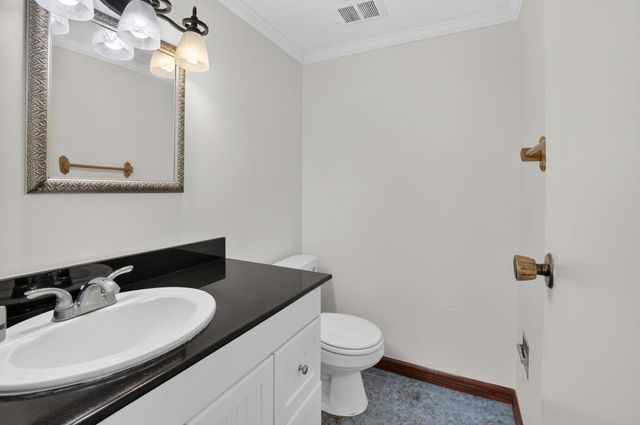 200 Waterway Drive S, Lantana, FL 33462
