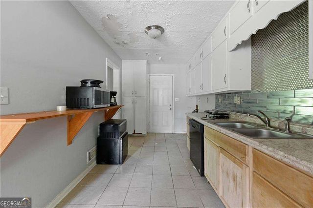 3166 Sandusky Drive, Decatur, GA 30032