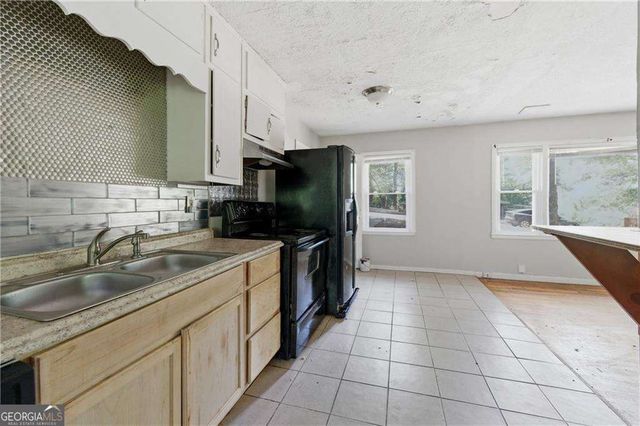 3166 Sandusky Drive, Decatur, GA 30032