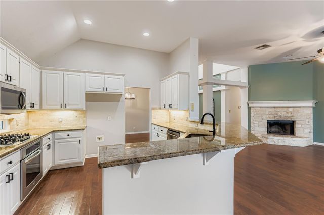 711 DOGWOOD TRL, Cedar Park, TX 78613