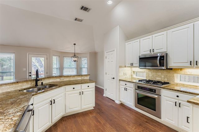 711 DOGWOOD TRL, Cedar Park, TX 78613