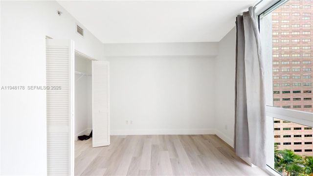 325 S Biscayne Blvd 2226, Miami, FL 33131