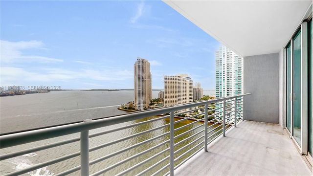 325 S Biscayne Blvd 2226, Miami, FL 33131