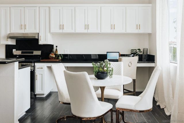 4652 Don Lorenzo Dr A, Los Angeles, CA 90008