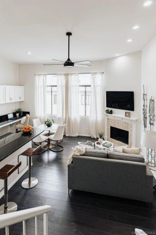 4652 Don Lorenzo Dr A, Los Angeles, CA 90008