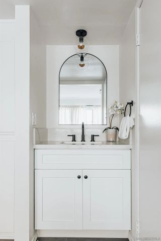 4652 Don Lorenzo Dr A, Los Angeles, CA 90008