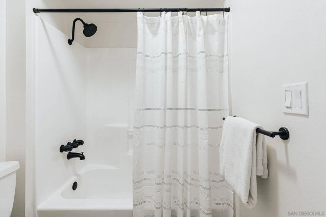 4652 Don Lorenzo Dr A, Los Angeles, CA 90008