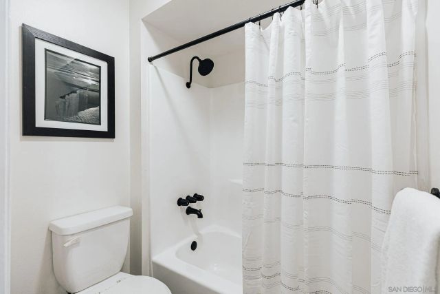 4652 Don Lorenzo Dr A, Los Angeles, CA 90008