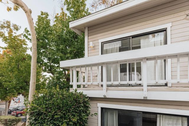 4652 Don Lorenzo Dr A, Los Angeles, CA 90008