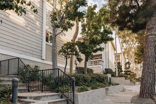 4652 Don Lorenzo Dr A, Los Angeles, CA 90008