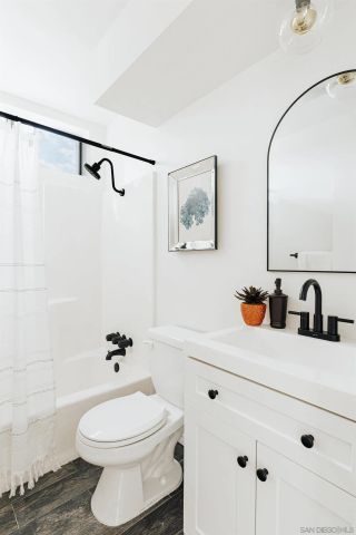 4652 Don Lorenzo Dr A, Los Angeles, CA 90008