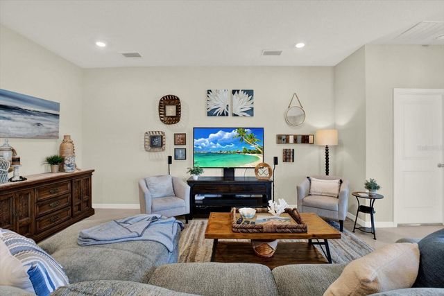 10186 SHORELINE VIEW WAY, Wesley Chapel, FL 33545