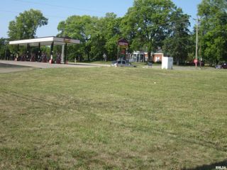 100 N ADAMS Street, Manito, IL 61546