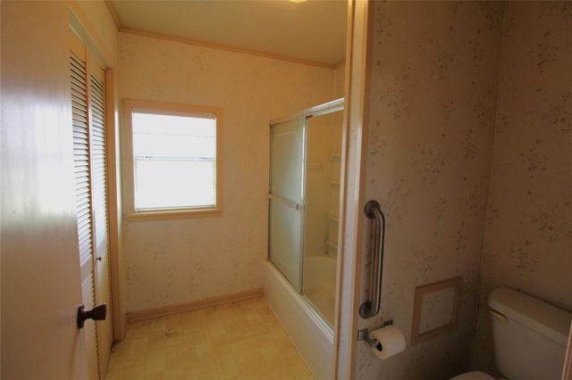 908 Paulus Street, Schulenburg, TX 78956
