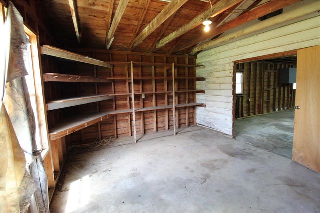 908 Paulus Street, Schulenburg, TX 78956