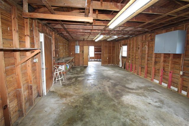 908 Paulus Street, Schulenburg, TX 78956