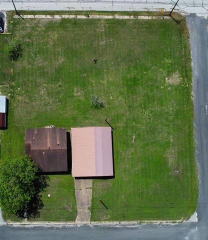 908 Paulus Street, Schulenburg, TX 78956