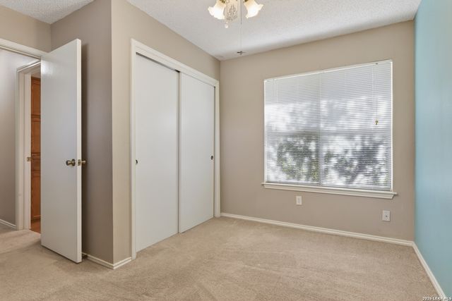 4963 TIMBER TRACE ST, San Antonio, TX 78250