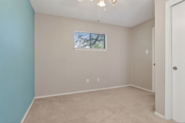 4963 TIMBER TRACE ST, San Antonio, TX 78250