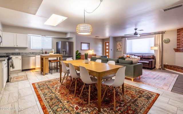 45 N Melrose Avenue, Tucson, AZ 85745