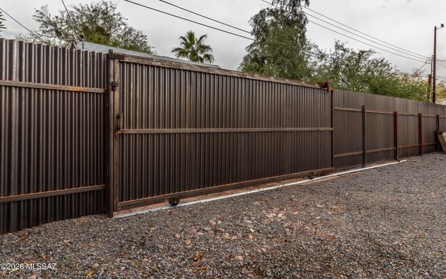 45 N Melrose Avenue, Tucson, AZ 85745