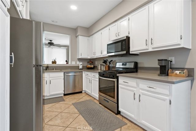 30299 Island Bay Lane, Murrieta, CA 92563
