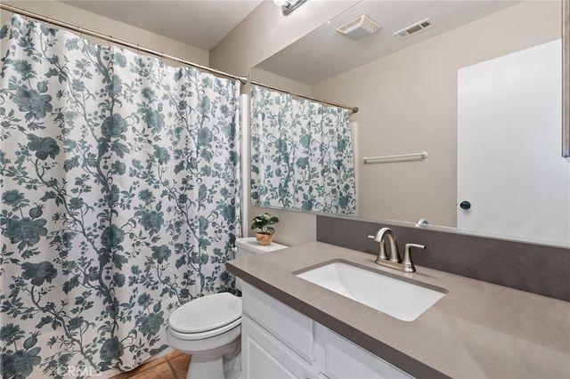 30299 Island Bay Lane, Murrieta, CA 92563