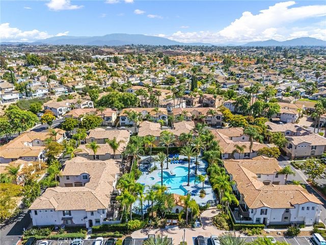 30299 Island Bay Lane, Murrieta, CA 92563