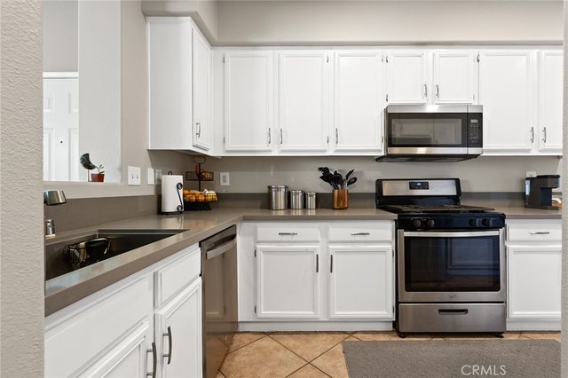 30299 Island Bay Lane, Murrieta, CA 92563