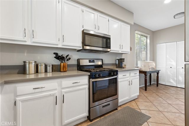 30299 Island Bay Lane, Murrieta, CA 92563