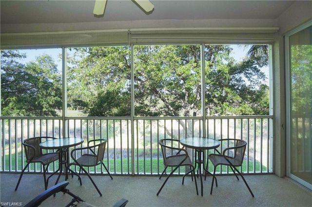 3445 Grand Cypress DR # 202, Naples, FL 34119