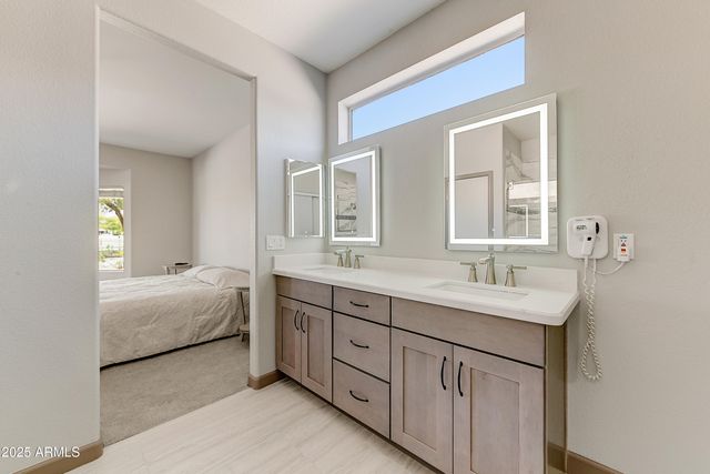 15766 W GRAND POINT Lane, Surprise, AZ 85374