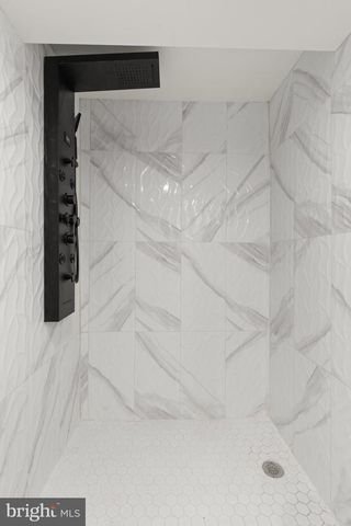 1204 LUZERNE AVE N, Baltimore, MD 21213