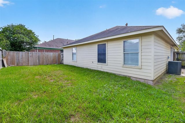 1118 Chestnut Bough Street, Channelview, TX 77530