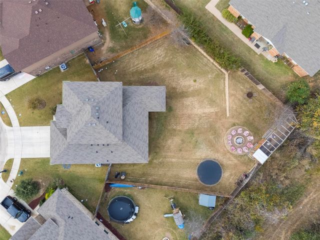 1401 Briarwood Drive, Azle, TX 76020