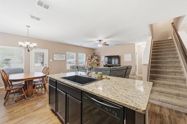 1401 Briarwood Drive, Azle, TX 76020