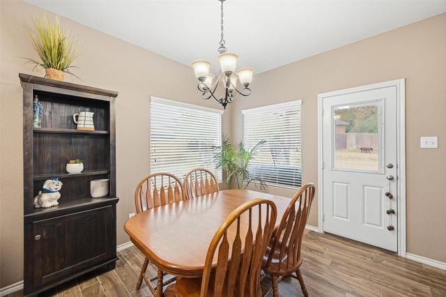 1401 Briarwood Drive, Azle, TX 76020