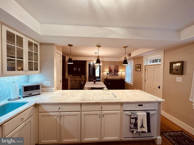 1627 ALICEANNA ST, Baltimore, MD 21231