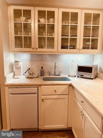 1627 ALICEANNA ST, Baltimore, MD 21231