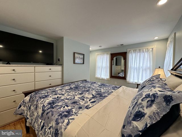 1627 ALICEANNA ST, Baltimore, MD 21231
