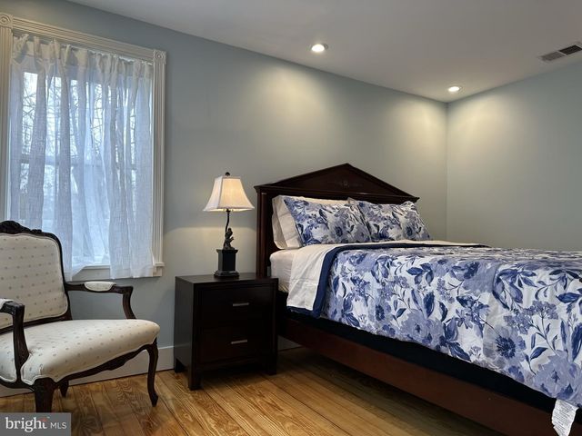 1627 ALICEANNA ST, Baltimore, MD 21231