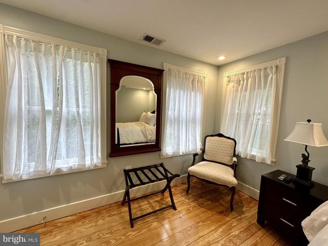 1627 ALICEANNA ST, Baltimore, MD 21231