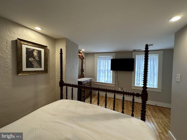 1627 ALICEANNA ST, Baltimore, MD 21231
