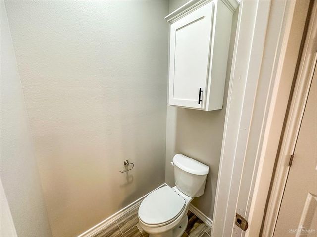 2813 E Israel Avenue, Alton, TX 78572