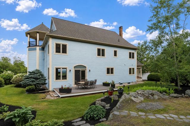 258 Hill St, Leominster, MA 01453