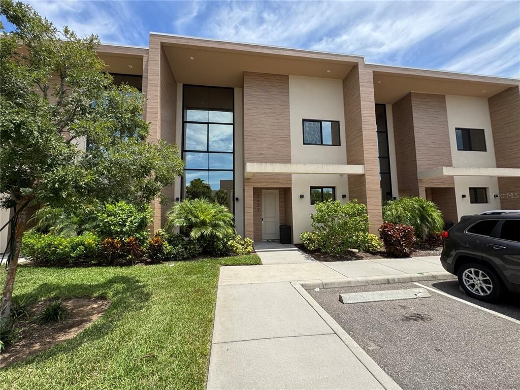 7455 BROOKLYN DR, Kissimmee, FL 34747