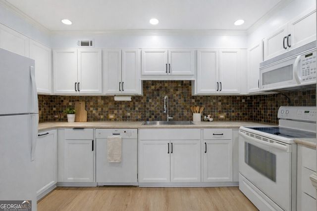 3405 Ashwood Lane, Atlanta, GA 30341