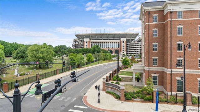 927 12th 100, Tuscaloosa, AL 35401
